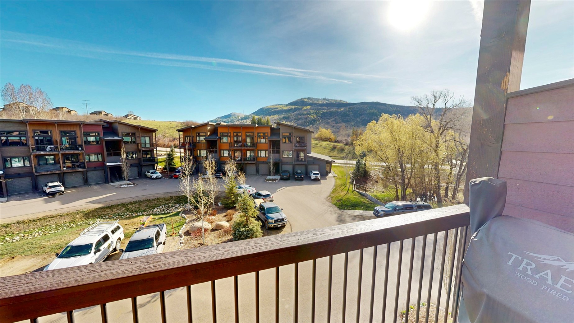 330 Fox Springs CIRCLE S 303