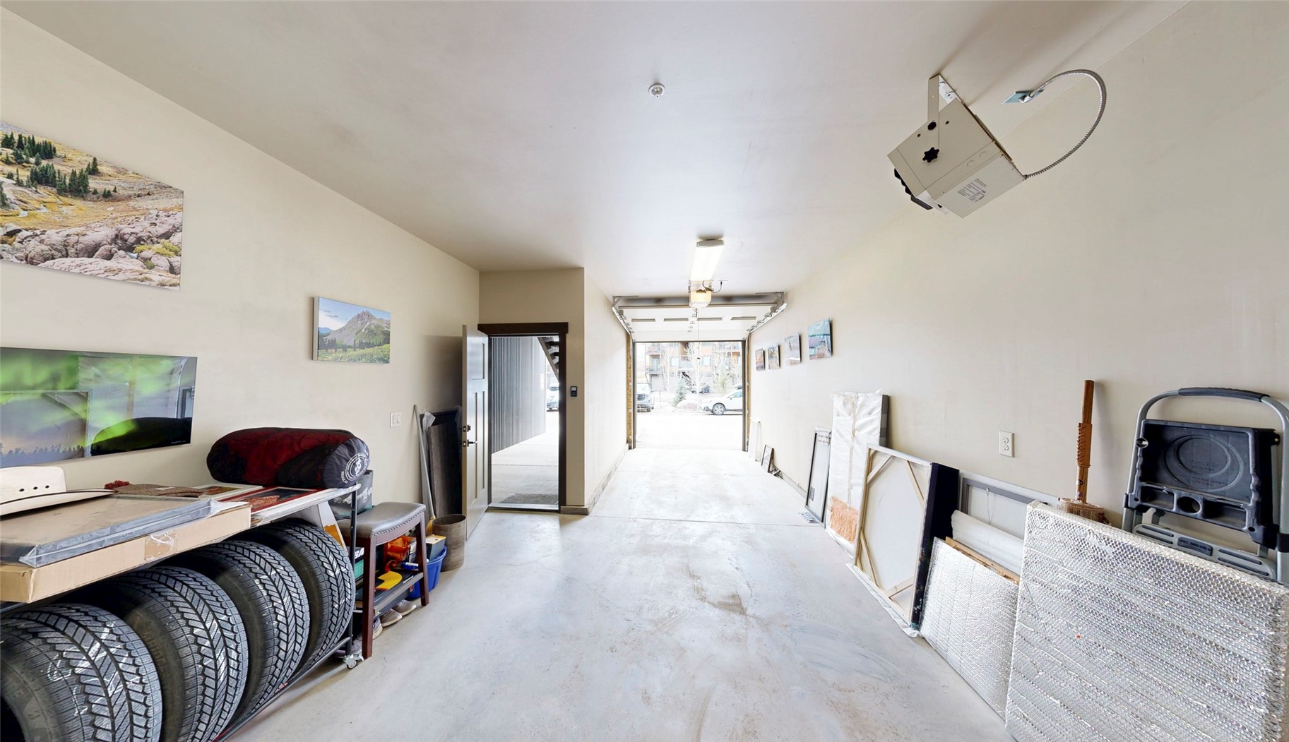 330 Fox Springs CIRCLE S 303