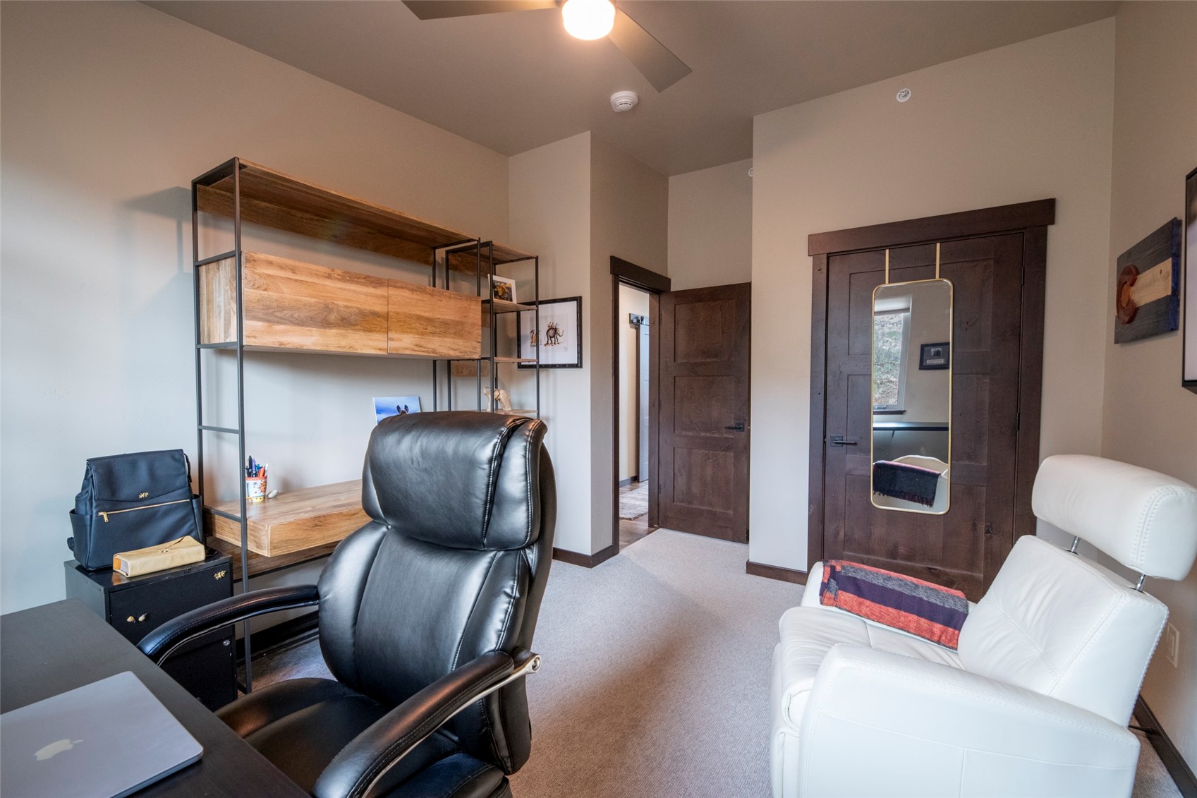 330 Fox Springs CIRCLE S 303