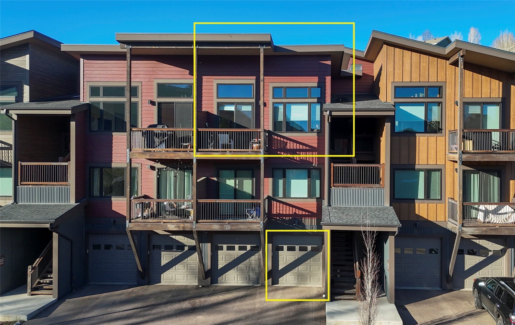 330 Fox Springs CIRCLE S 303