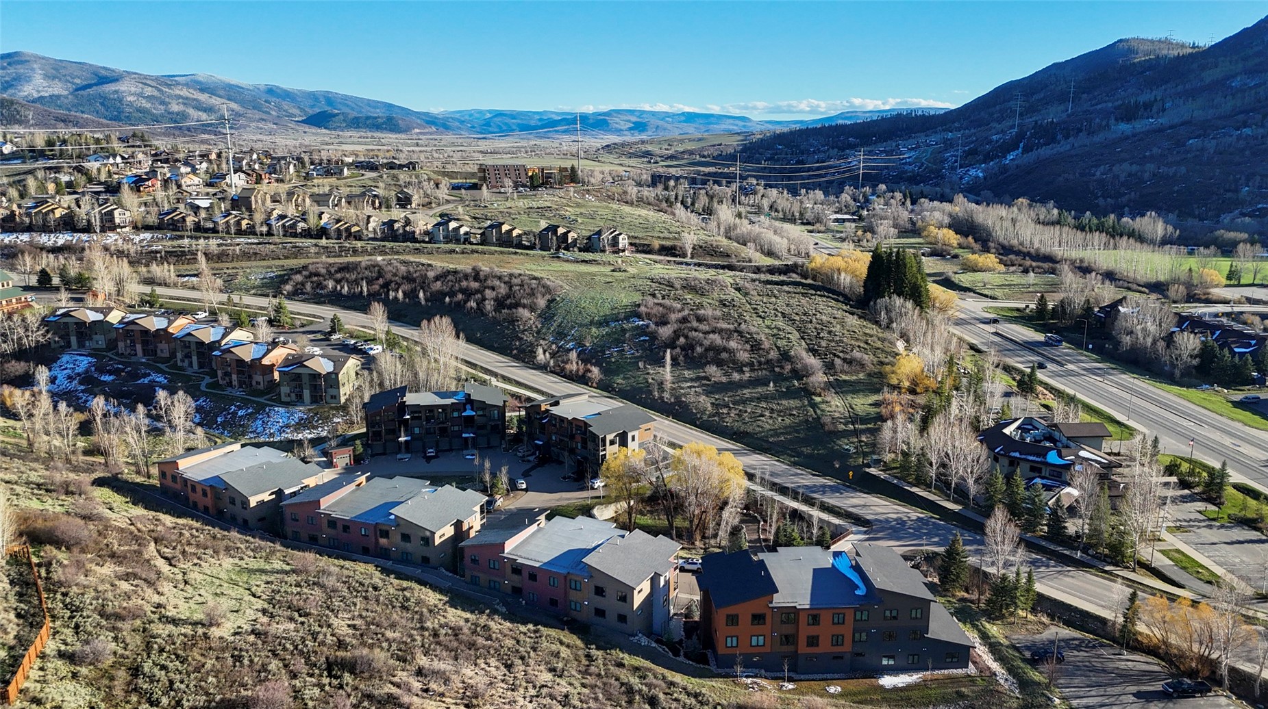 330 Fox Springs CIRCLE S 303