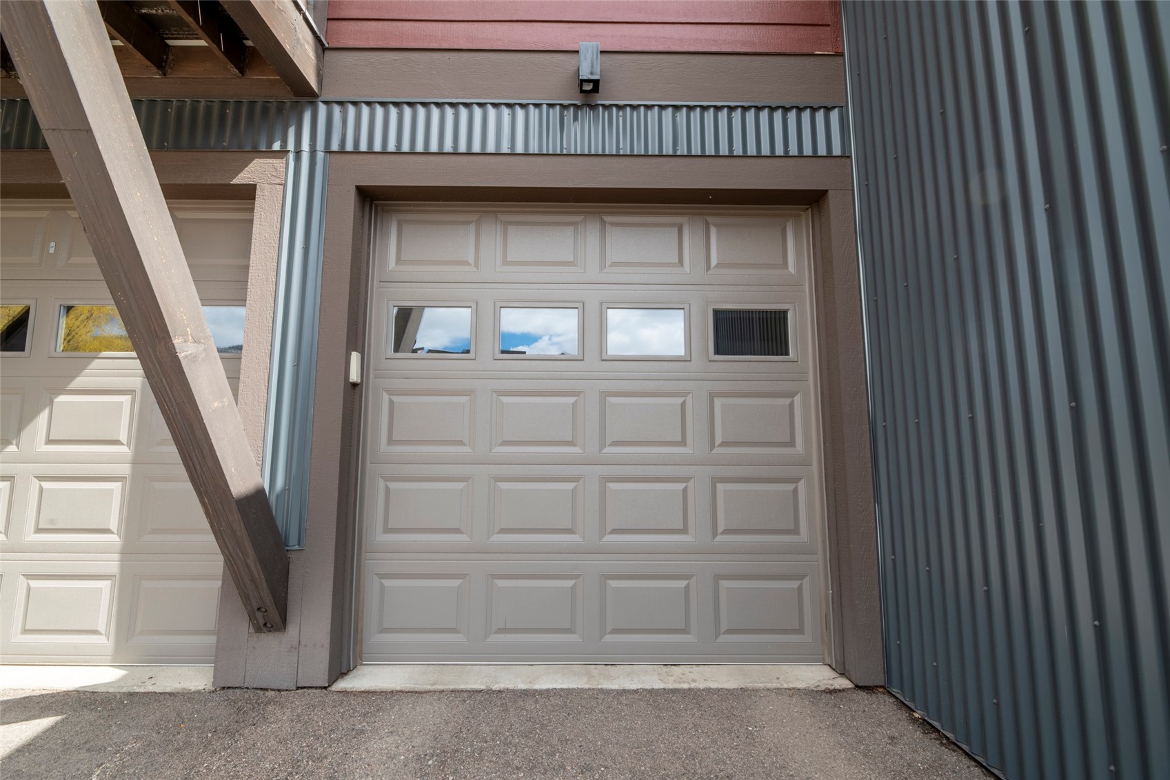 330 Fox Springs CIRCLE S 303