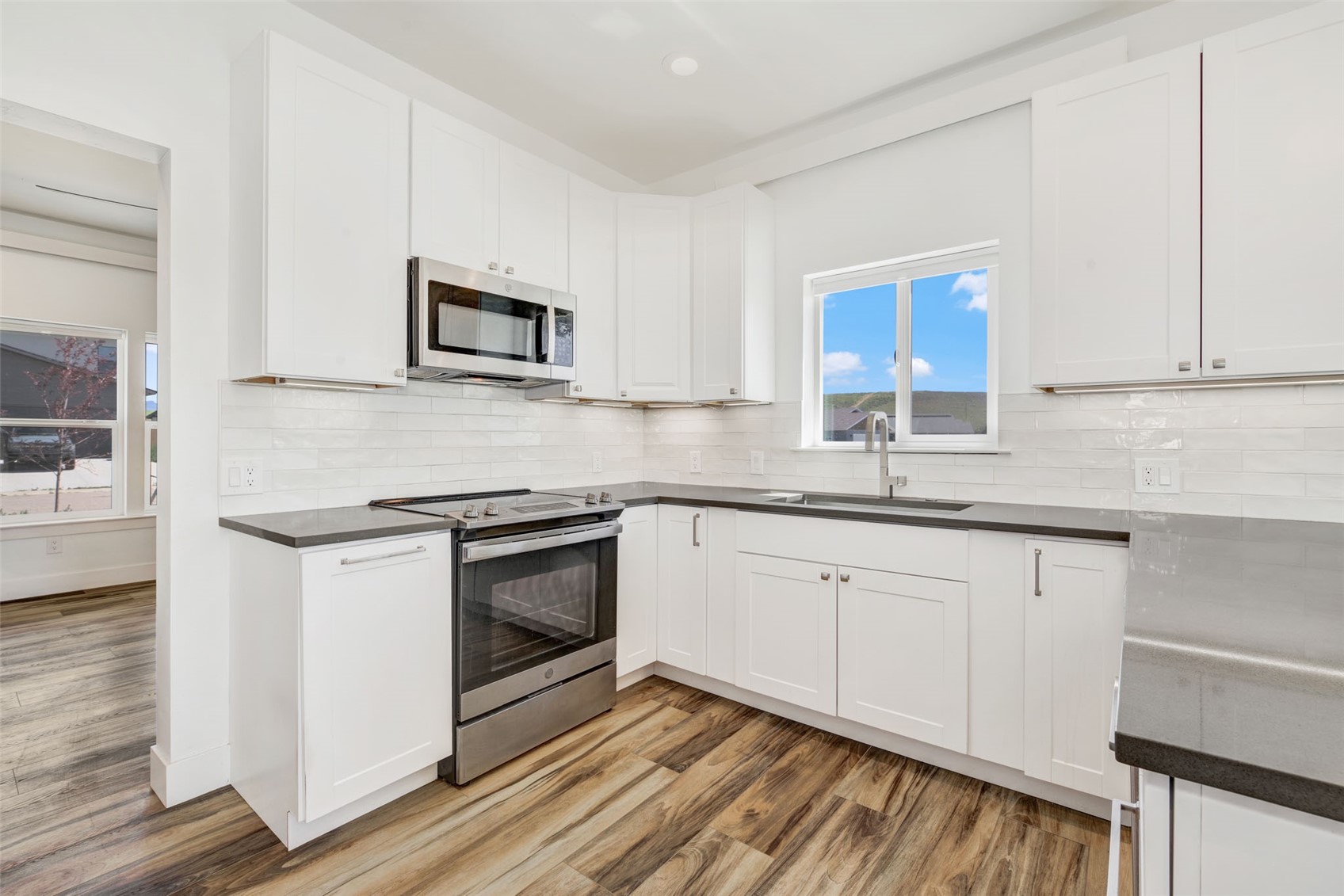 882 Dry Creek South ROAD
