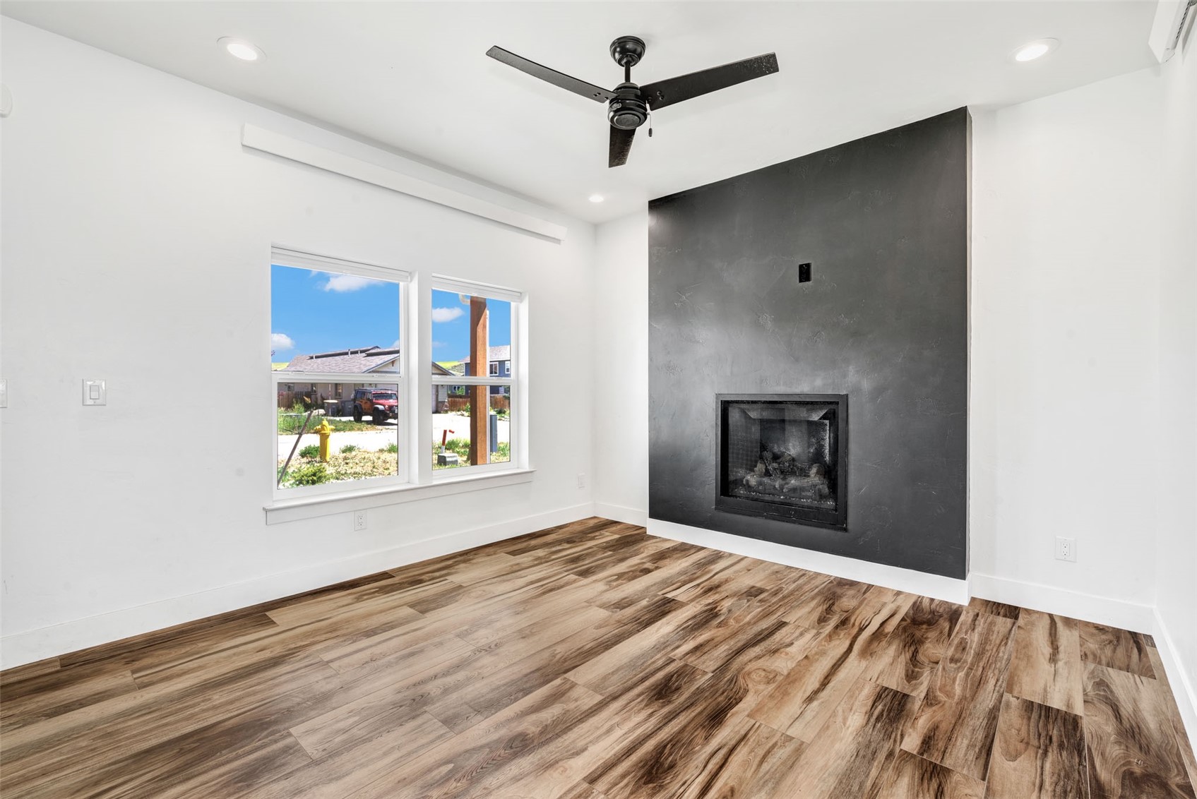 882 Dry Creek South ROAD