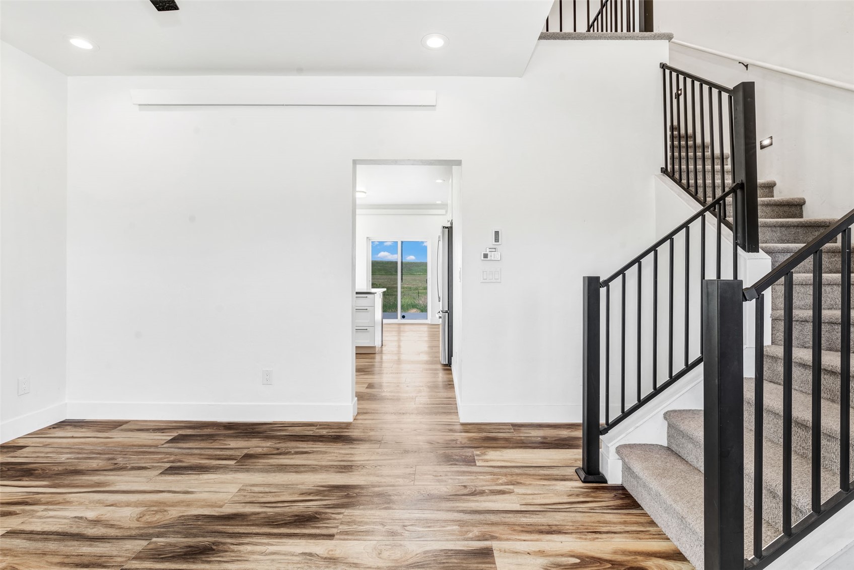 882 Dry Creek South ROAD