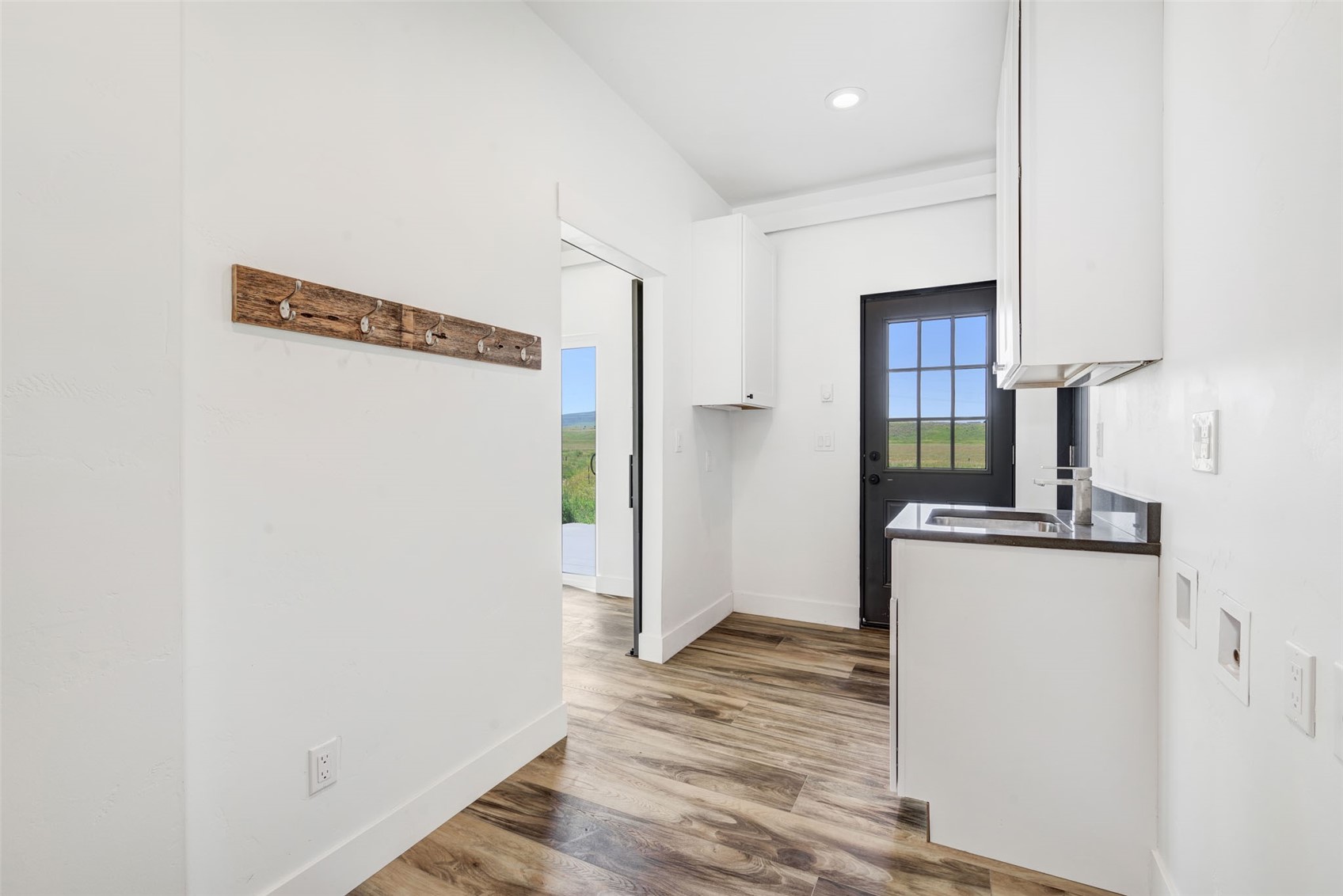 882 Dry Creek South ROAD