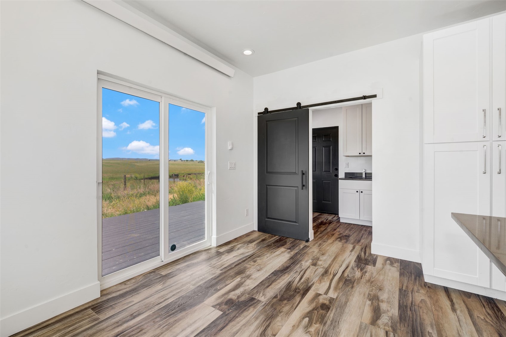882 Dry Creek South ROAD