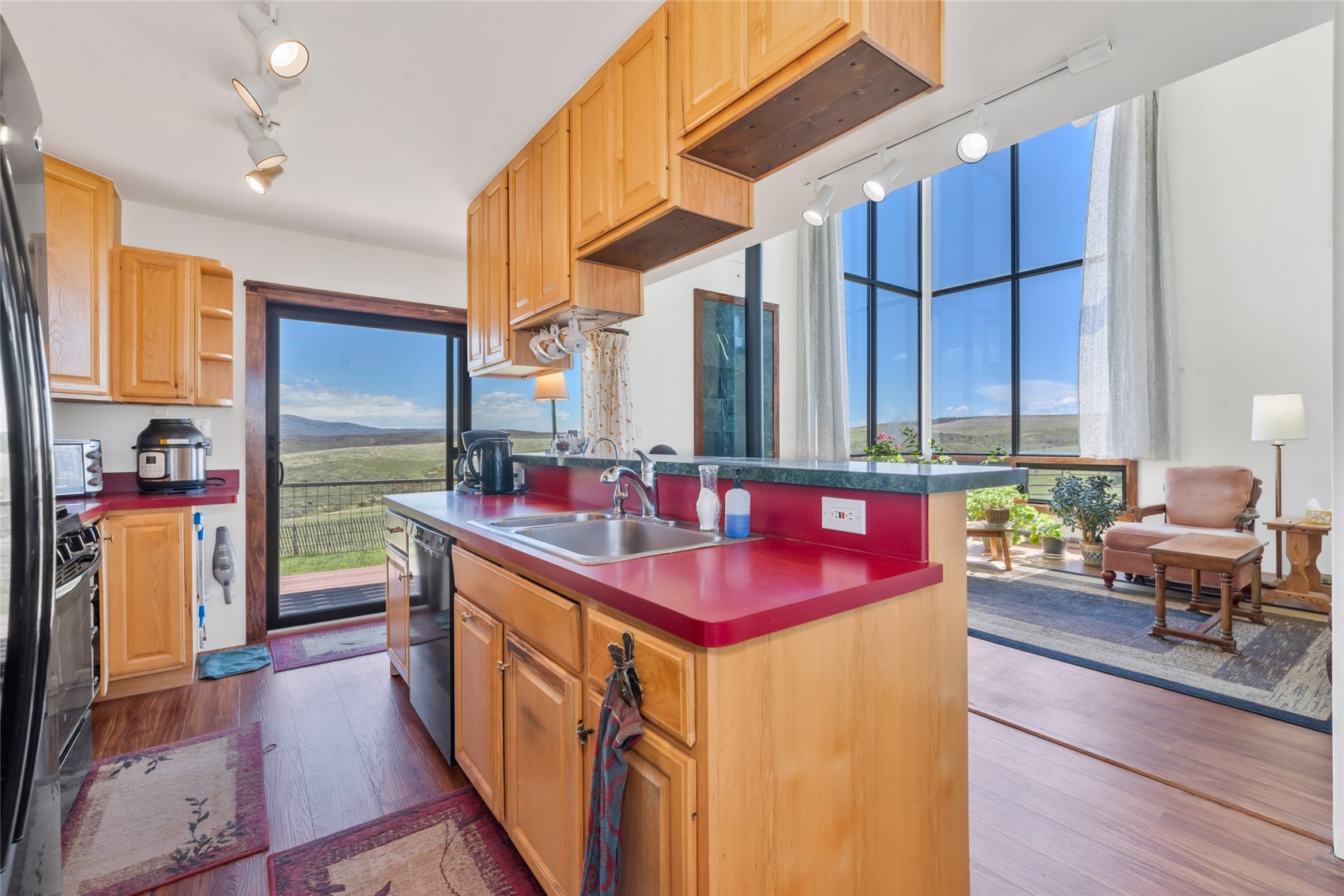42255 Lookout LANE