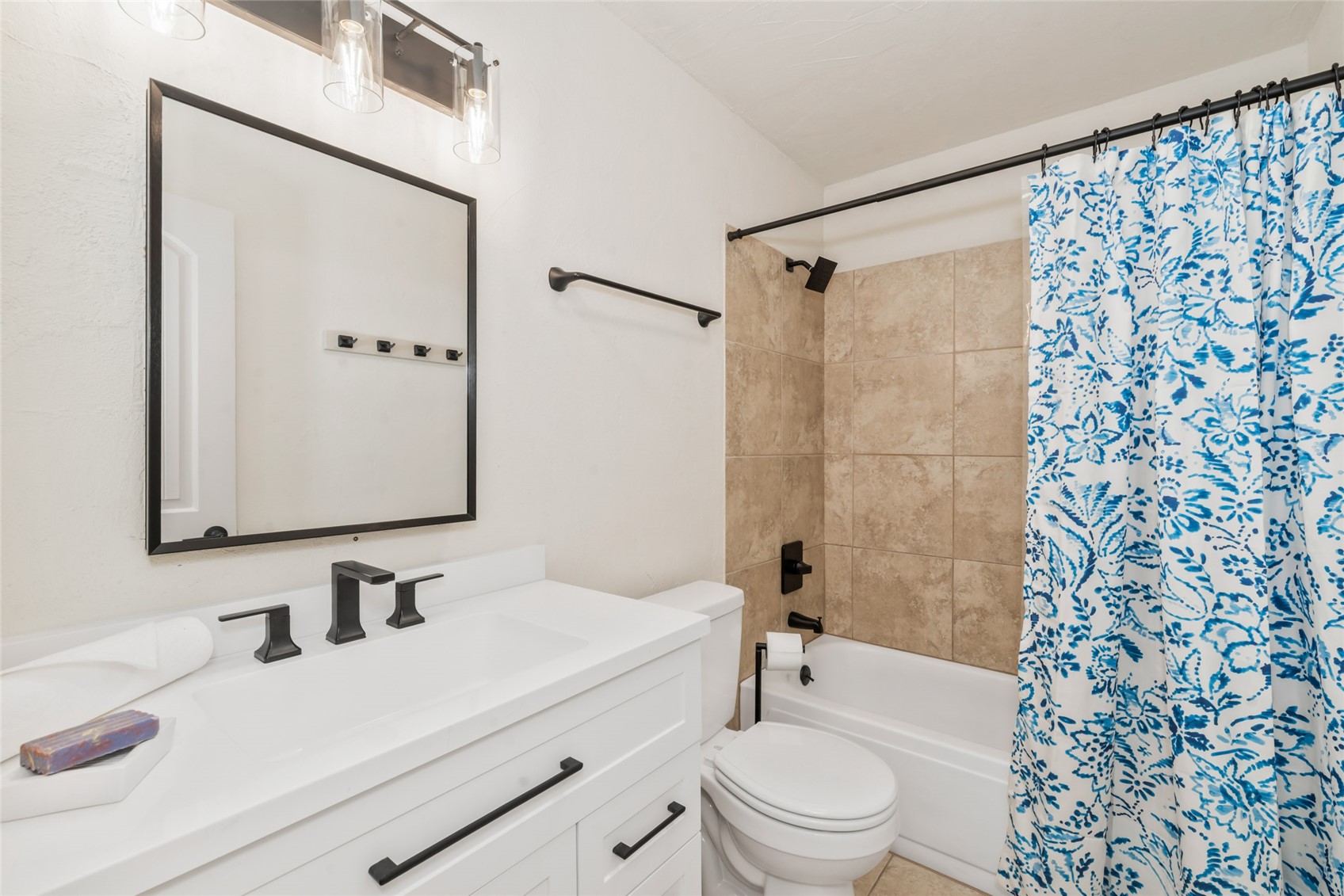 494 Tamarack DRIVE