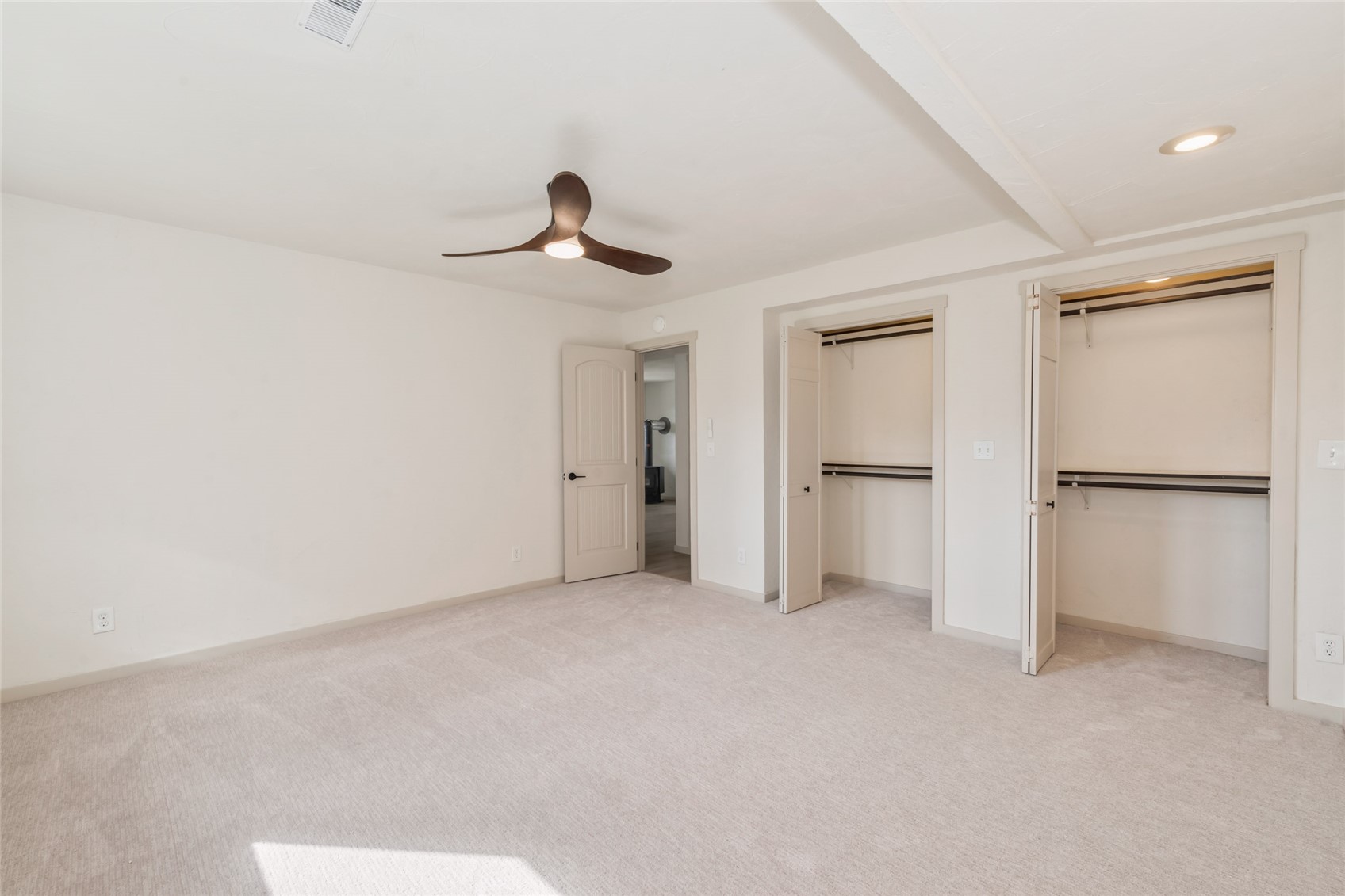 494 Tamarack DRIVE