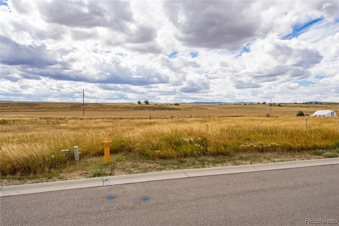 906 Dry Creek South ROAD