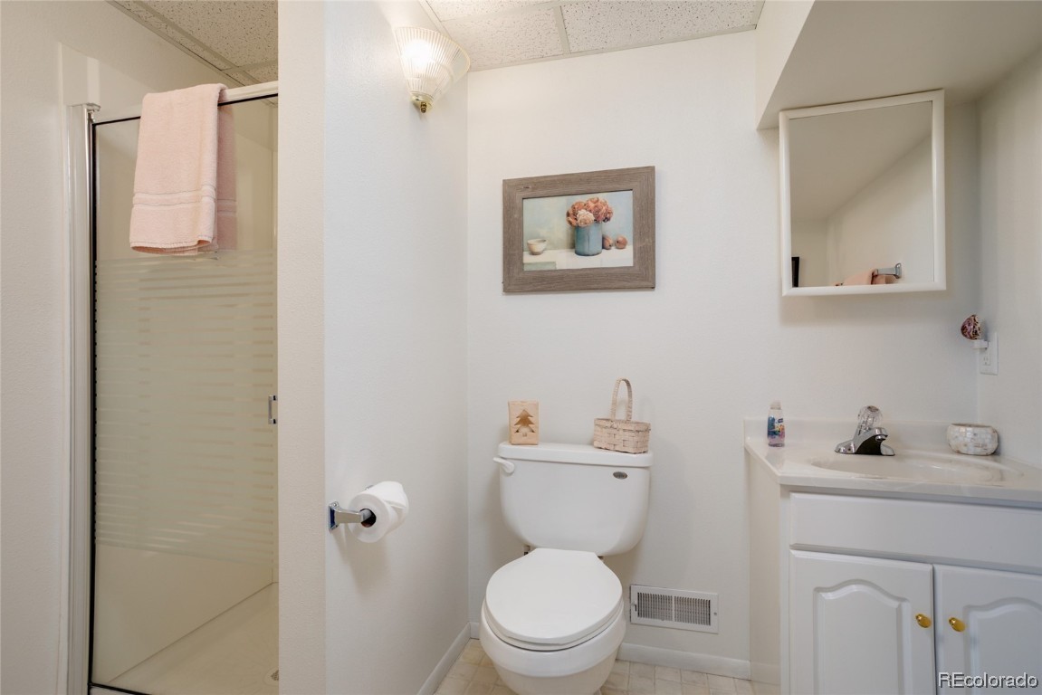 340 E View DRIVE