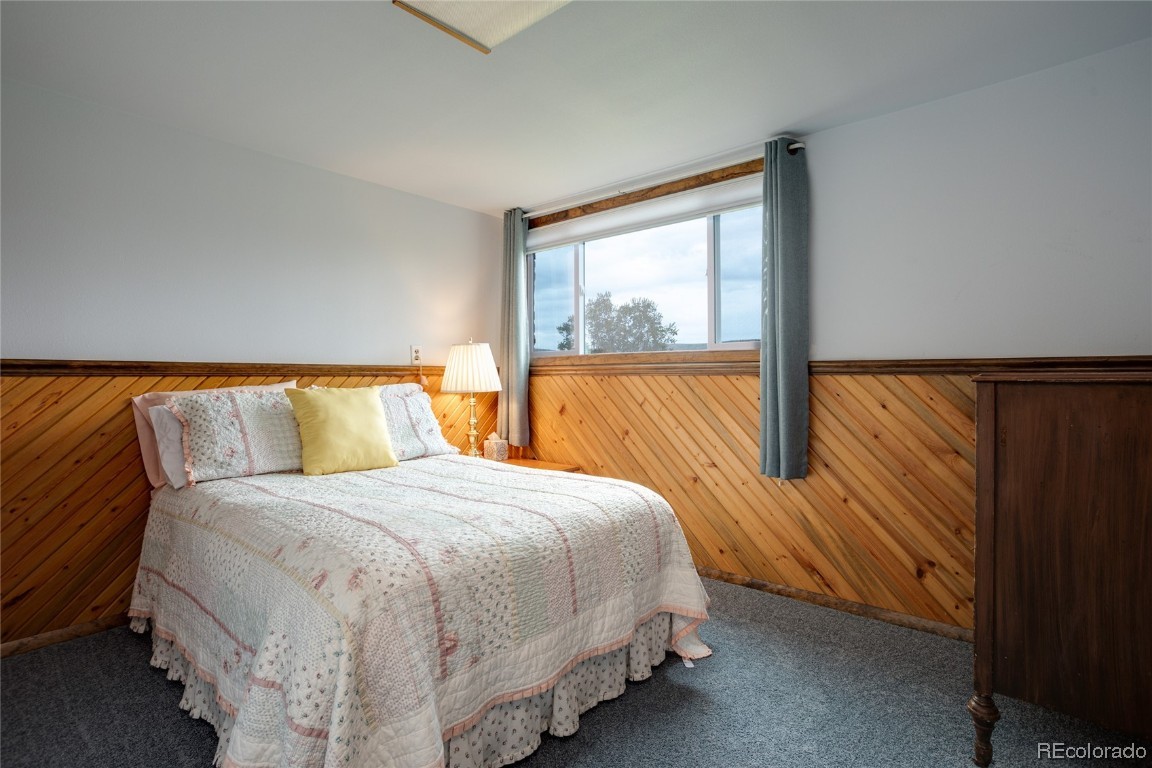 340 E View DRIVE