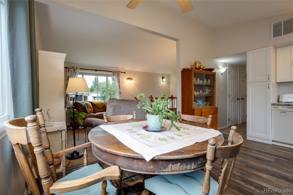 340 E View DRIVE