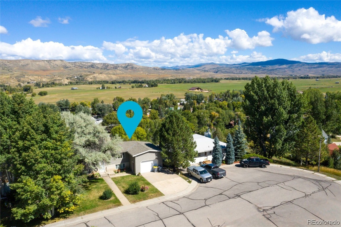 340 E View DRIVE