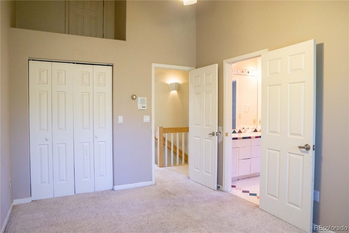 2000 Montview LANE