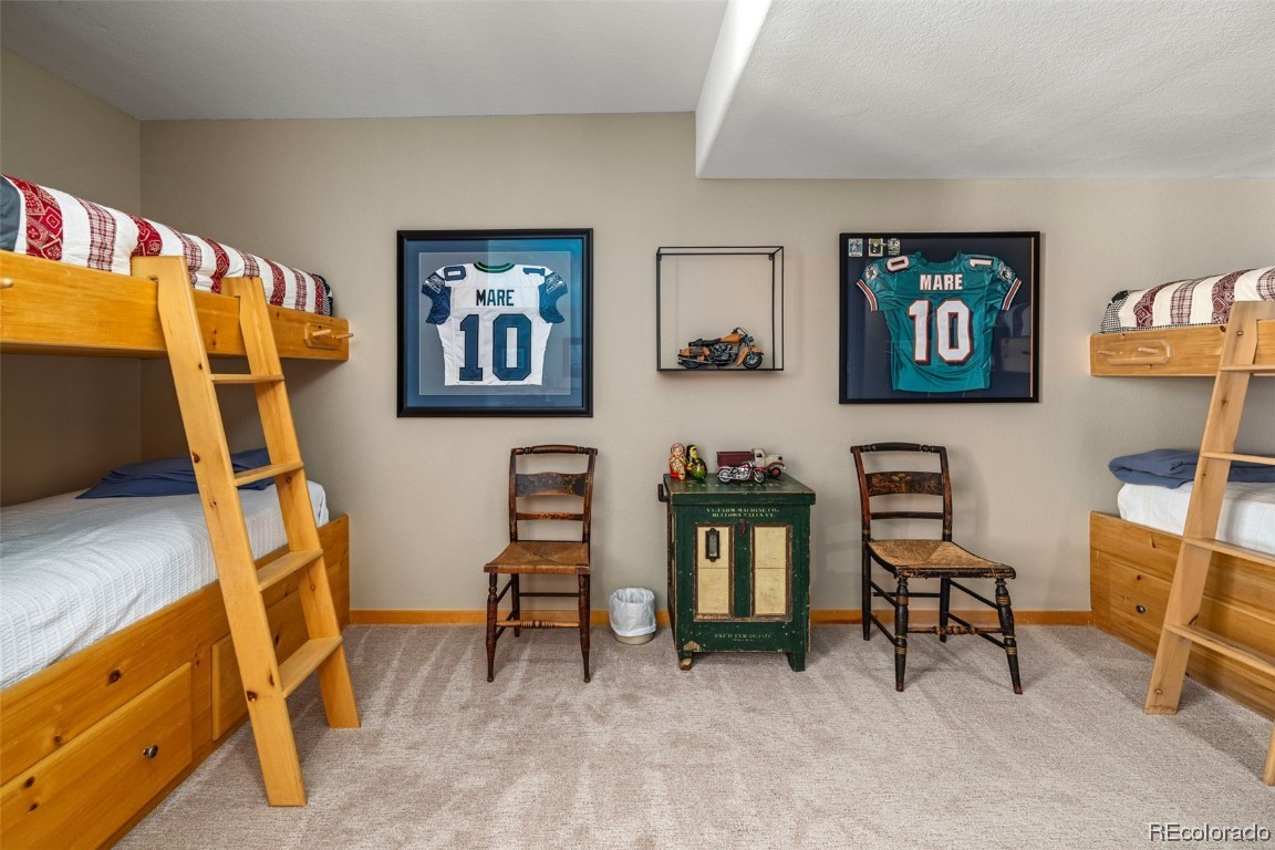 43750 Diamondback WAY