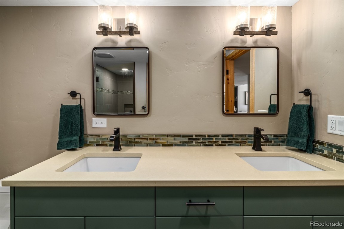 43750 Diamondback WAY