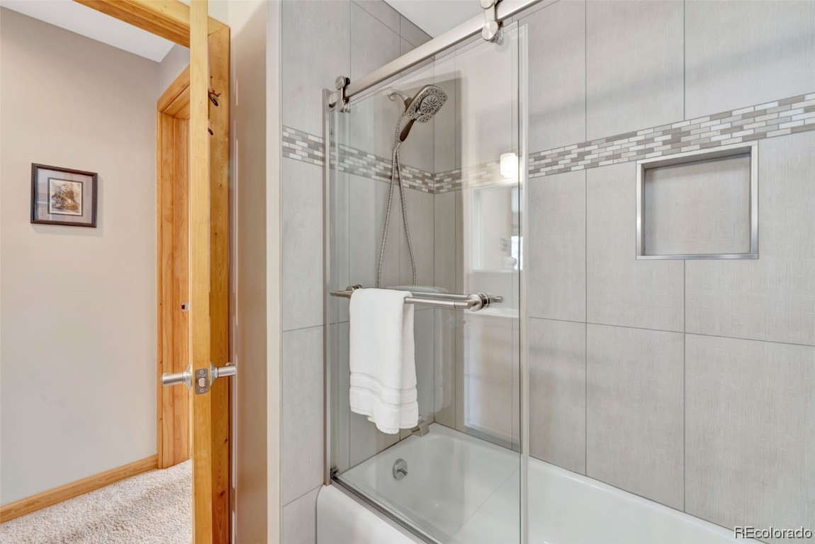 2160 Mount Werner CIRCLE 3306