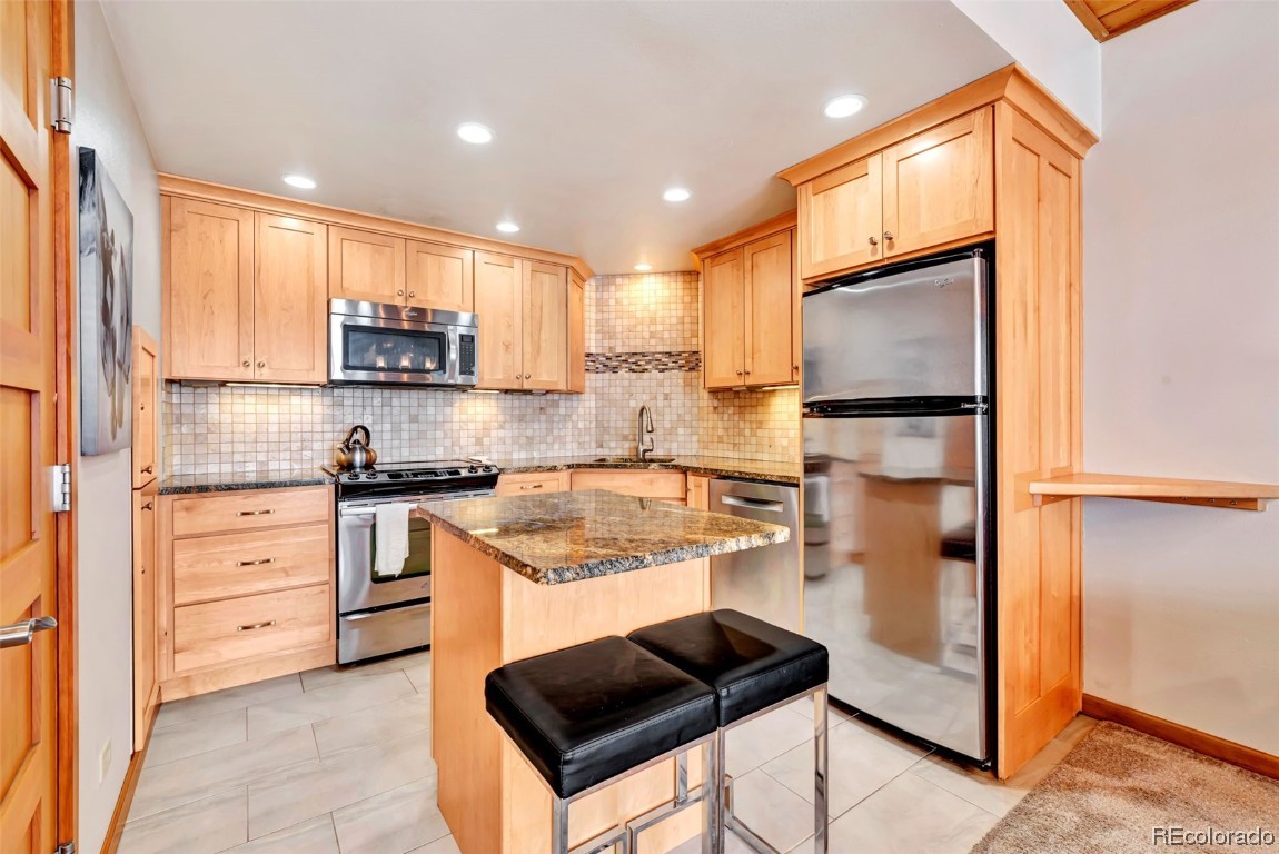 2160 Mount Werner CIRCLE 3306