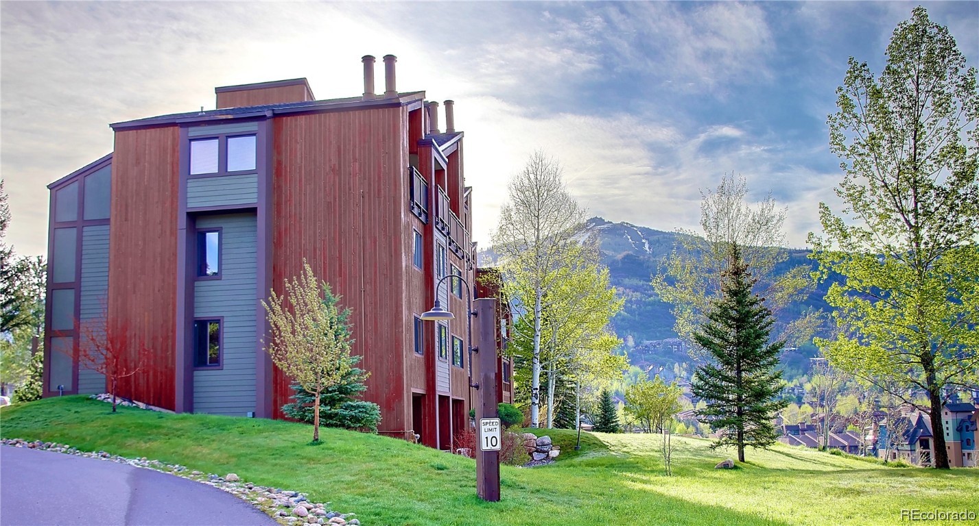2160 Mount Werner CIRCLE 3306