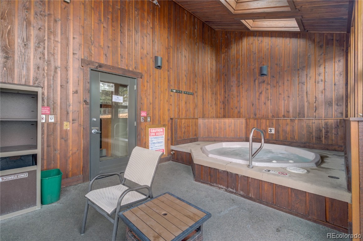 2160 Mount Werner CIRCLE 3306