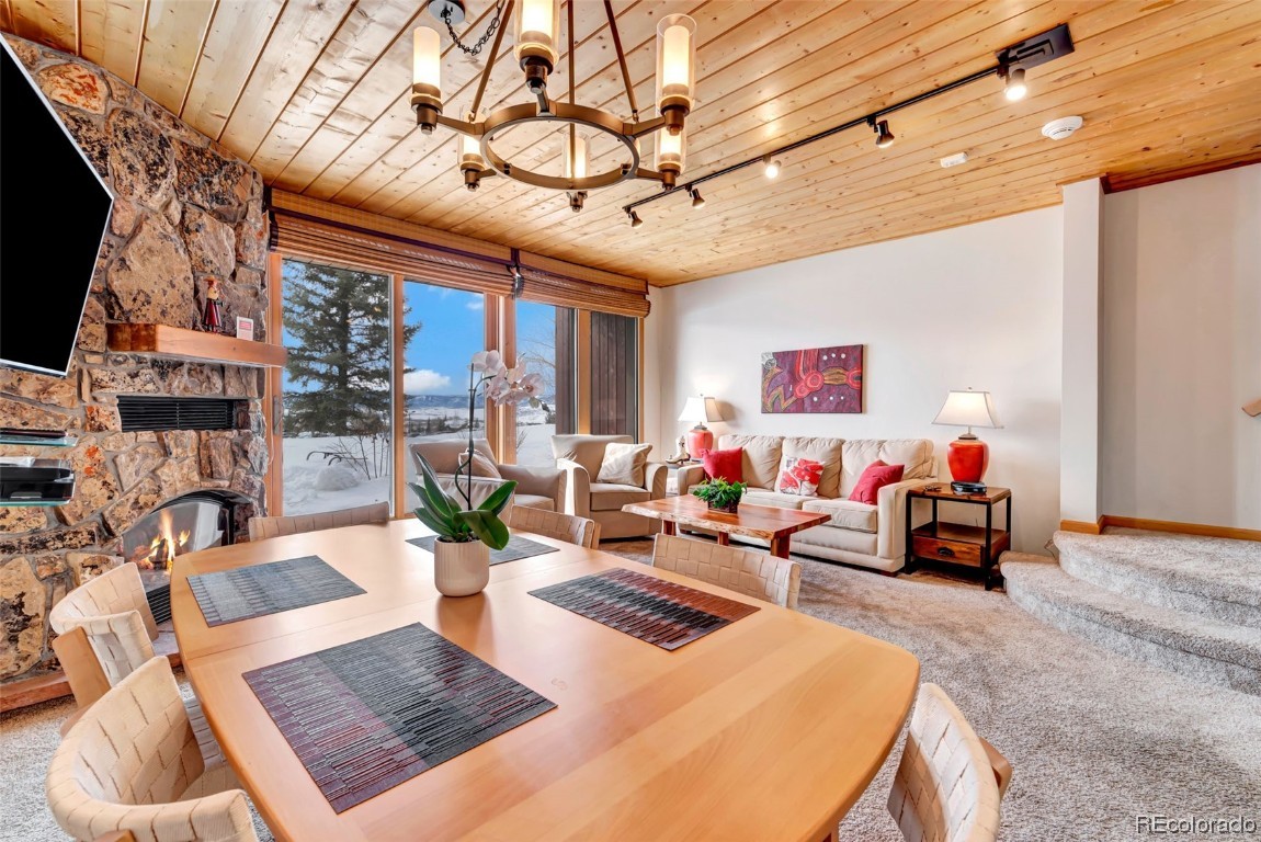 2160 Mount Werner CIRCLE 3306