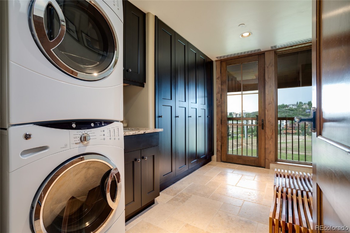 2410 Ski Trail LANE 2301 & 2302