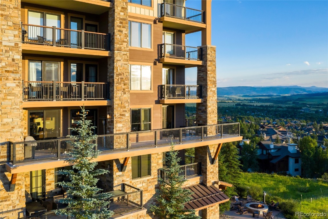 2410 Ski Trail LANE 2301 & 2302