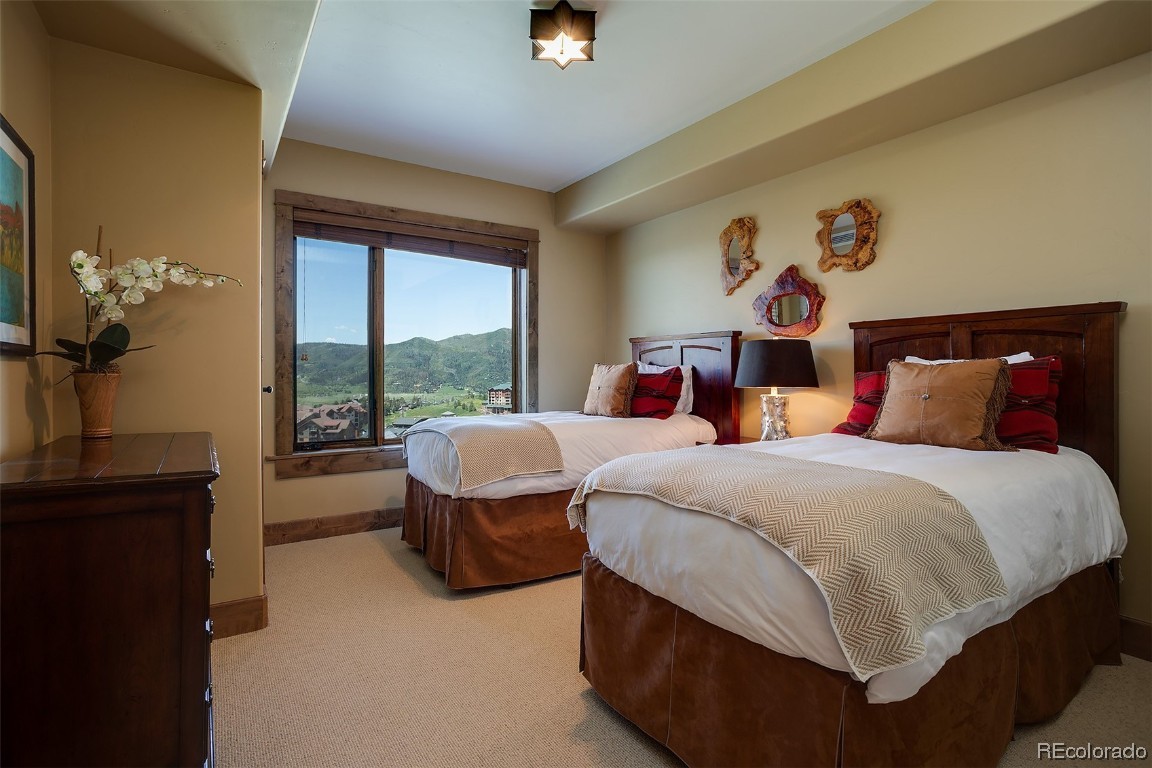 2410 Ski Trail LANE 2301 & 2302