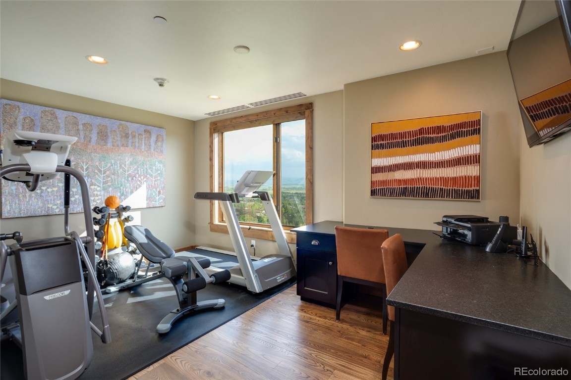 2410 Ski Trail LANE 2301 & 2302
