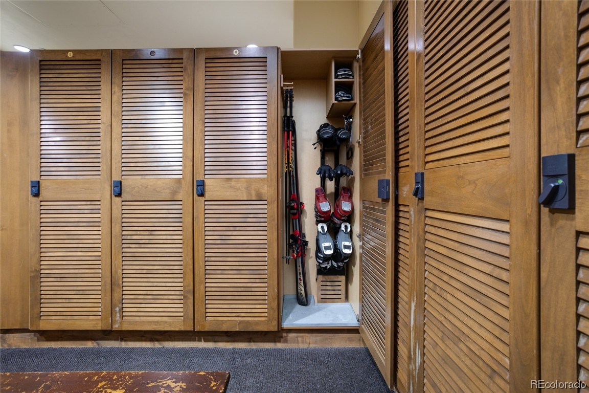 2410 Ski Trail LANE 2301 & 2302