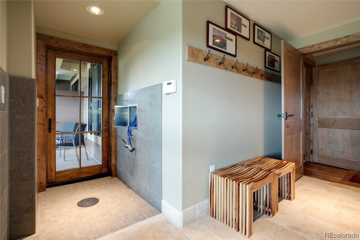 2410 Ski Trail LANE 2301 & 2302