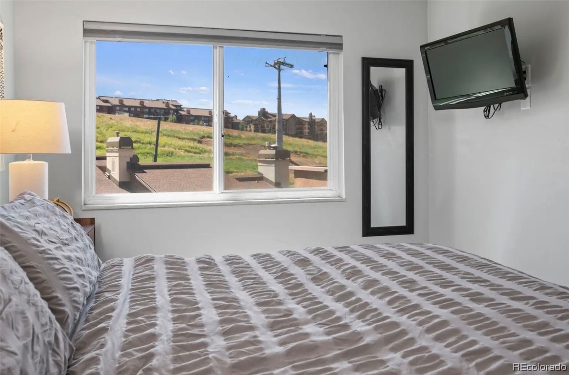 2235 Storm Meadows DRIVE 332