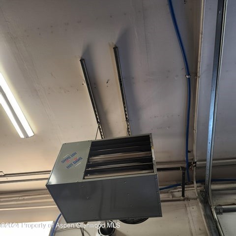 290 W Lincoln AVENUE 1