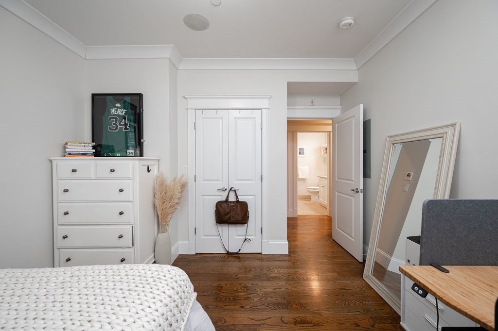 39 Coffey St # 4