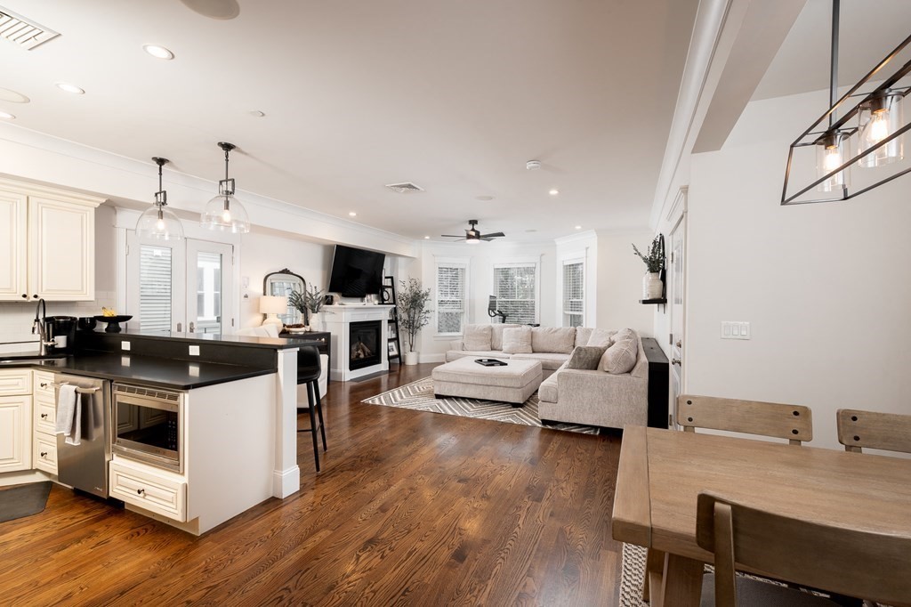 39 Coffey St # 4