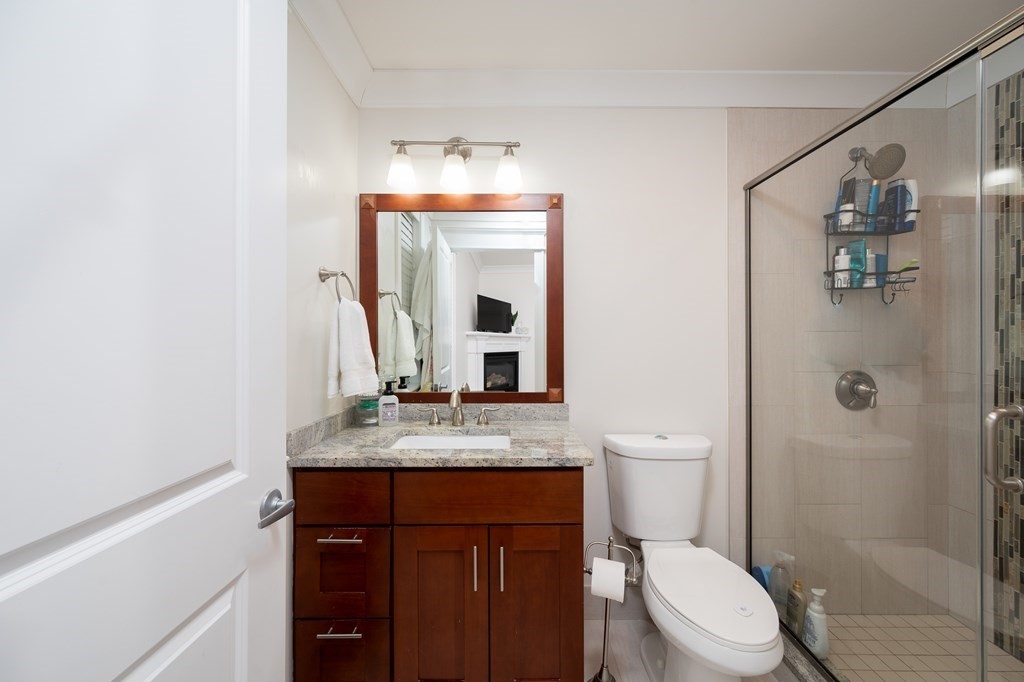 39 Coffey St # 4