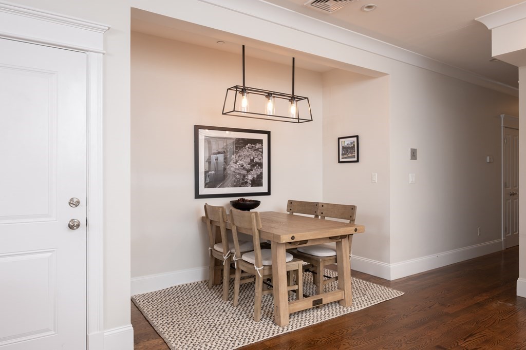 39 Coffey St # 4