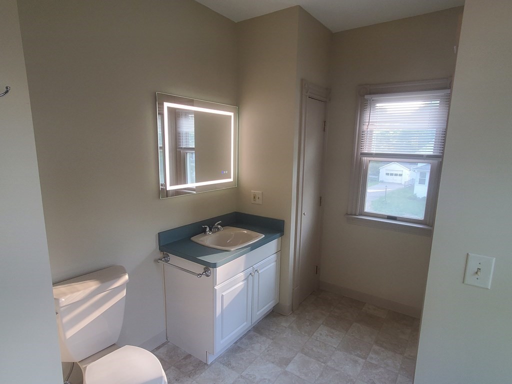 40 Pine Street # 2
