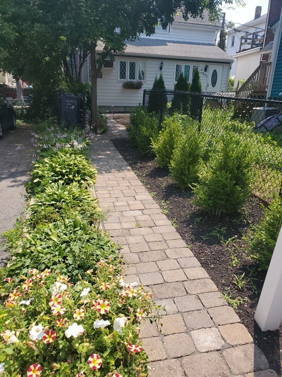 24-R Spring Garden St