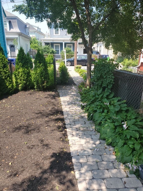 24-R Spring Garden St