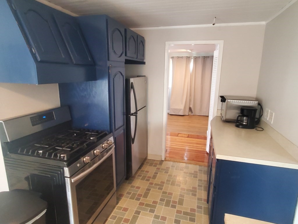 24-R Spring Garden St