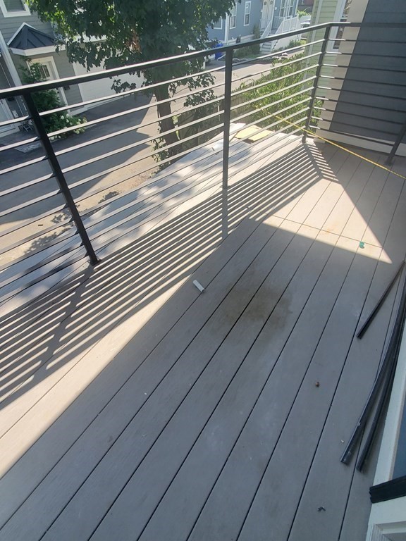 10 Hallet Street # 1