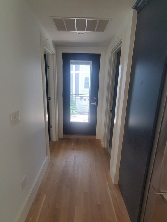 10 Hallet Street # 1