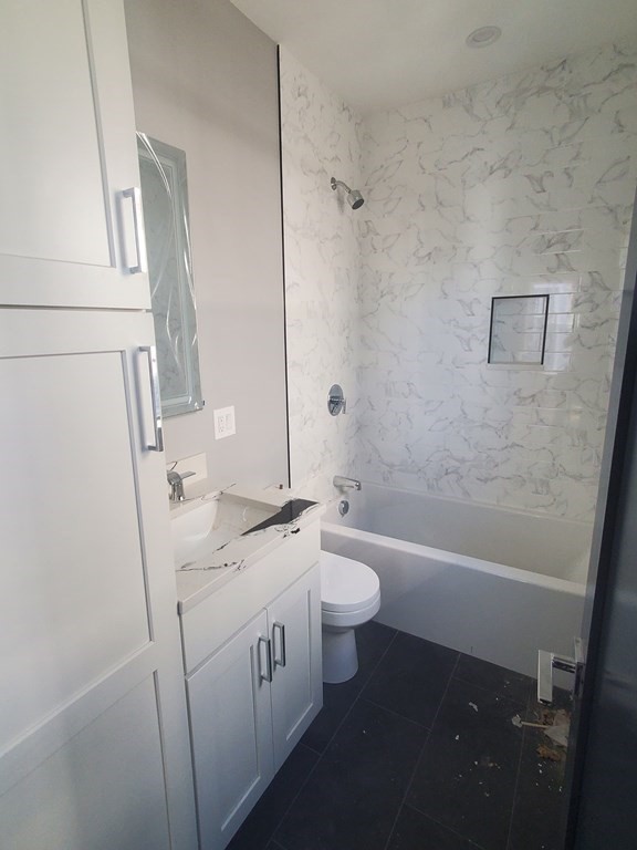 10 Hallet Street # 1