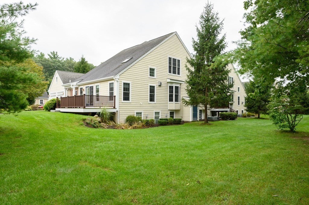 25 Hemlock Cir # 25