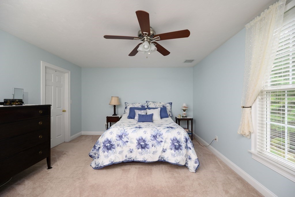 25 Hemlock Cir # 25