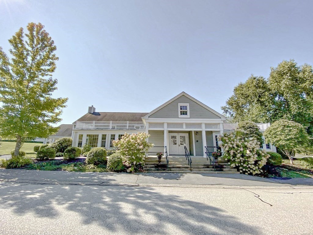 25 Hemlock Cir # 25