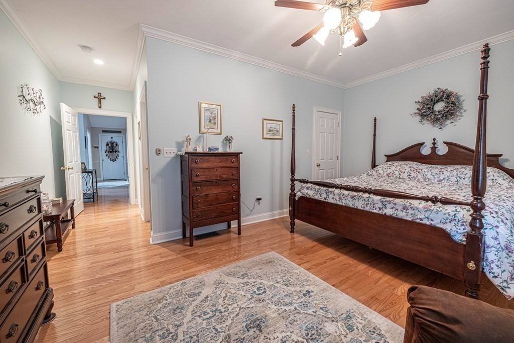 25 Hemlock Cir # 25